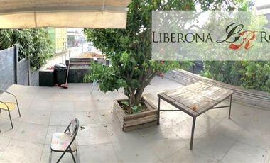 Casa en Venta en Casa, de 3 pisos, en Playa Ancha