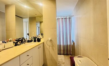 Casa en Venta en VALENZUELA PUELMA, LA REINA