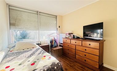 Casa en Venta en VALENZUELA PUELMA, LA REINA