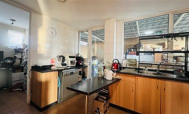 Casa en Venta en VALENZUELA PUELMA, LA REINA