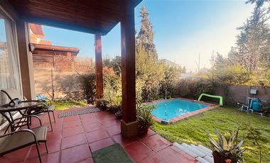 Casa en Venta en VALENZUELA PUELMA, LA REINA