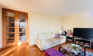 Casa en Venta en VALENZUELA PUELMA, LA REINA