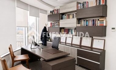 Oficina en Venta en Av. El bosque con Av. Tobalaba