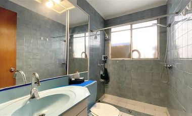 Oficina en Venta en Hospital Fach