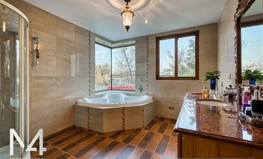 Casa en Venta en Campus Oriente UC