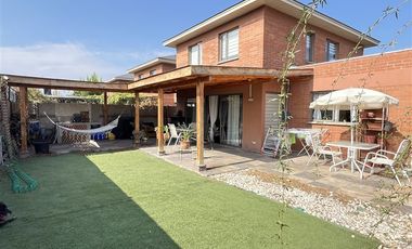 Casa en Venta en Condominio Valle Araucarias