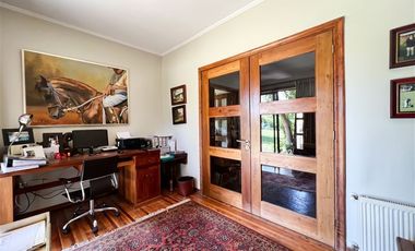 Casa en Venta en ESPECTACULAR CASA En Club de Golf Los Lirios, Cancha de Golf