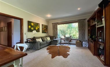 Casa en Venta en ESPECTACULAR CASA En Club de Golf Los Lirios, Cancha de Golf