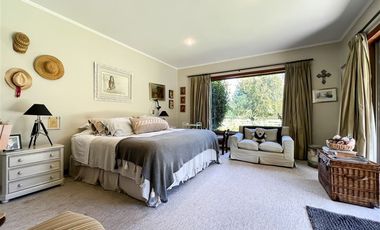 Casa en Venta en ESPECTACULAR CASA En Club de Golf Los Lirios, Cancha de Golf