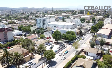 Casa en Venta en calle Esmeralda, Quilpué (perfil comercial)