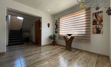 Casa en Venta en calle Esmeralda, Quilpué (perfil comercial)