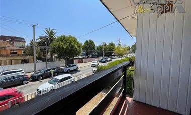 Casa en Venta en calle Esmeralda, Quilpué (perfil comercial)