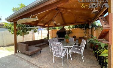 Casa en Venta en calle Esmeralda, Quilpué (perfil comercial)