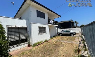 Casa en Venta en calle Esmeralda, Quilpué (perfil comercial)
