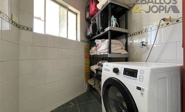 Casa en Venta en calle Esmeralda, Quilpué (perfil comercial)