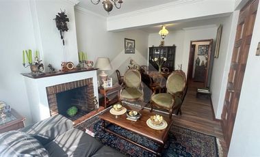 Casa en Venta en Av. Echequeñique