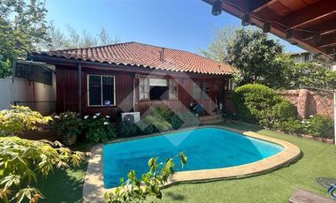 Casa en Venta en Av. Echequeñique