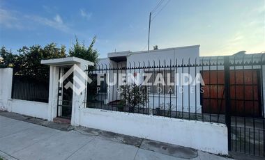 Casa en Venta en Hostos con Jose Joaquin Perez