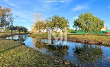 Venta de Terreno en Barrio Cruz Del Sur Lote 90