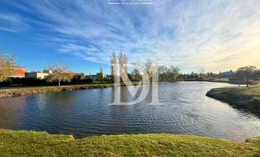 Venta de Terreno en Barrio Cruz Del Sur Lote 90