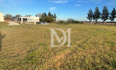 Venta de Terreno en Barrio Cruz Del Sur Lote 90
