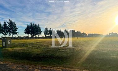 Venta de Terreno en Barrio Cruz Del Sur Lote 90