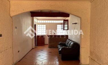 Casa en Venta en Augusto Dhalmar /Avenida del Santuario