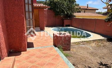 Casa en Venta en Augusto Dhalmar /Avenida del Santuario