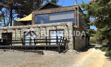 Casa en Venta en PLAYA HERMOSA