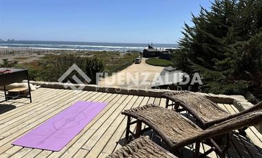 Casa en Venta en PLAYA HERMOSA
