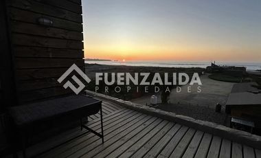 Casa en Venta en PLAYA HERMOSA