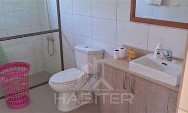 Casa en Venta en Los Niches, cruce con Zapallar