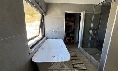 Casa en Venta en Valle de Tapihue