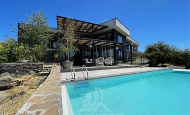 Casa en Venta en Condominio Casa Parque, Zapallar Curicó