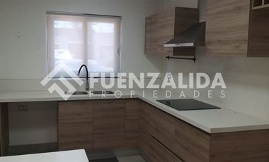 Casa en Venta en Cercano a Colegio El Campanario