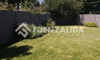 Casa en Venta en Cercano a Colegio El Campanario