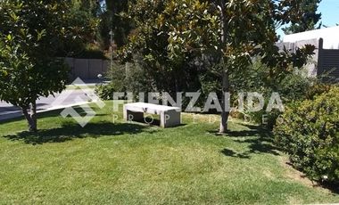 Casa en Venta en Cercano a Colegio El Campanario