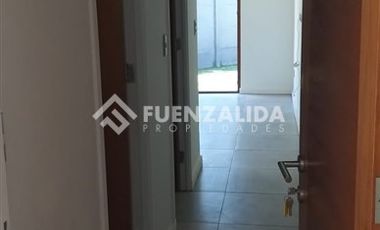 Casa en Venta en Cercano a Colegio El Campanario