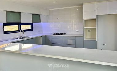 Casa en Venta en Reserva Huilquilemu, Talca