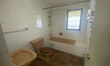 Casa en Arriendo en San Joaquín de Los Mayos, Machalí