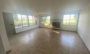 Casa en Arriendo en San Joaquín de Los Mayos, Machalí