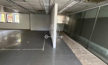 Local Comercial en Arriendo en El bosque norte con Don Carlos