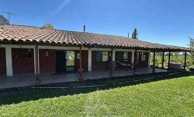 Casa en Venta en santa elena teno