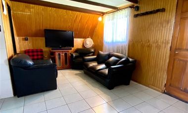 Casa en Venta en santa elena teno