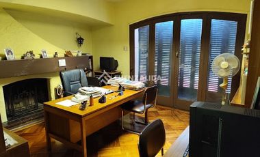 Oficina en Venta en Suarez Mujica/Campo Deporte