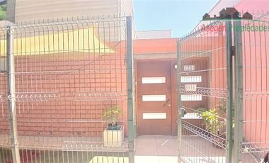 Casa en Venta en Casa en venta a pasos del Hospital Regional, Población Bernando O´higgins
