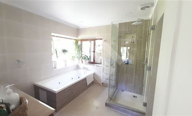 Casa en Arriendo en Camino a Huelquén