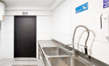 Local Comercial en Venta en Tabancura con Kennedy , Vitacura