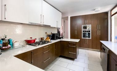 Casa en Arriendo en Av. Pie Andino, Condominio Los Litre, Los Trapenses