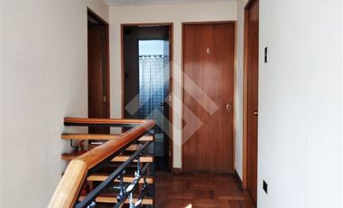Local Comercial en Venta en Luis Thayer Ojeda/ Carmen Sylva